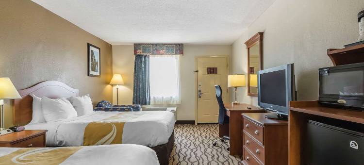 查尔斯顿 - 锡克斯顿品质酒店(Quality Inn Charleston - Sikeston)图片