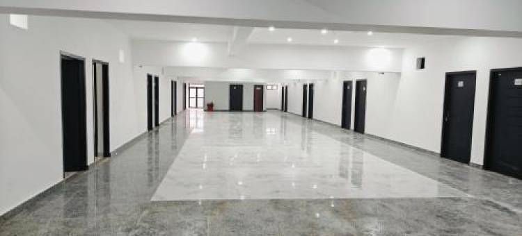 位于赖普尔的1卧室独栋房屋-平方米|带1个独立浴室(IIM Retreat: Cozy Couple Room)图片