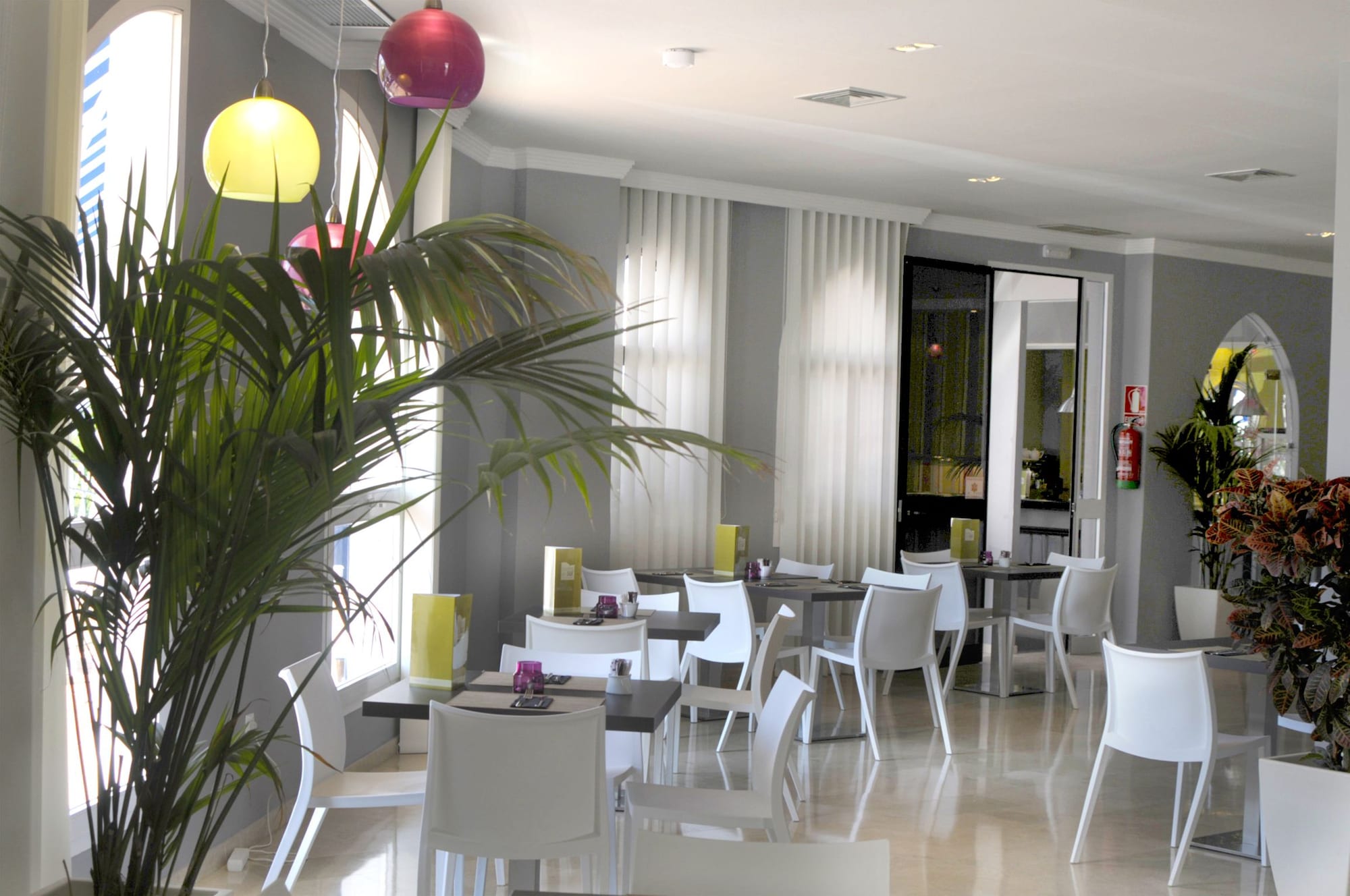 Aparthotel Ona CampanarioOver view