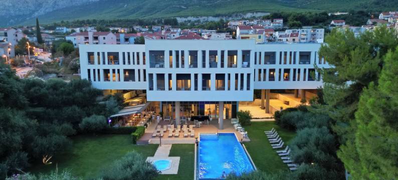 萨罗纳宫酒店(Hotel Salona Palace)图片