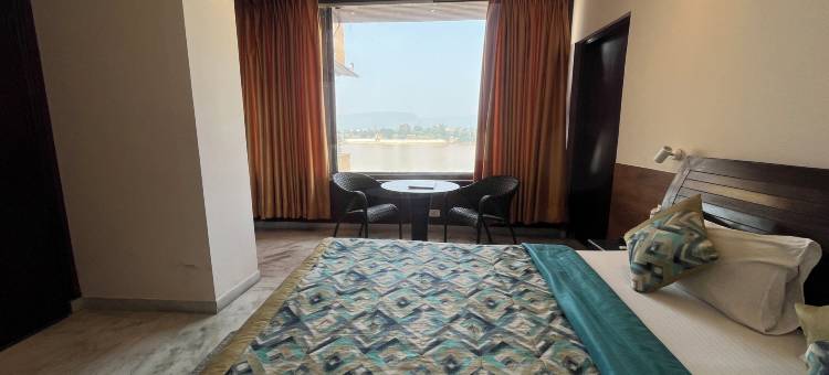 树屋纳尔马德河畔度假村水疗中心(TreeHouseNarmade A Riverfront Resort Spa)图片