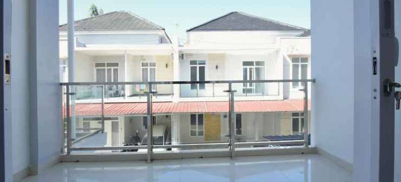 红多兹酒店近阿伦阿伦芝拉扎(RedDoorz near Alun Alun Cilacap)图片