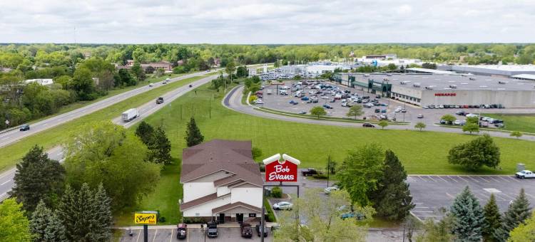 Super Inn by OYO Lansing MI图片