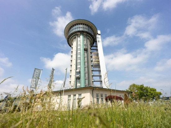 无限酒店和餐厅