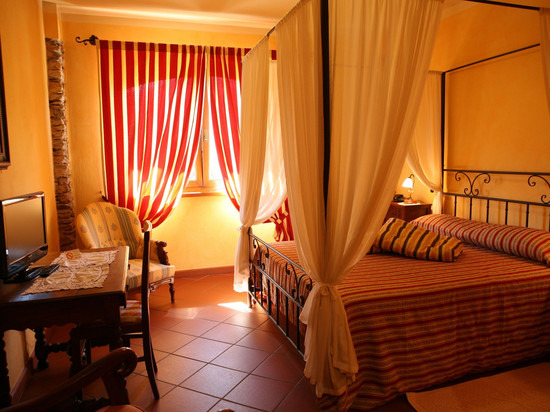 威尔吉尼亚农庄酒店