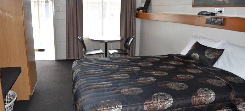 黑钻汽车旅馆(Black Diamond Motel)图片