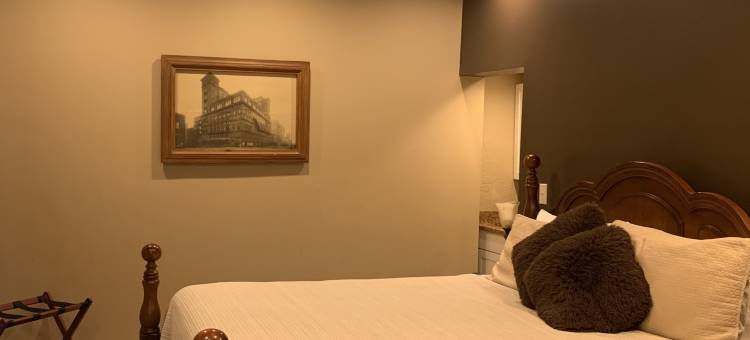 卡恩历史酒店(Historic Kahn Hotel)图片