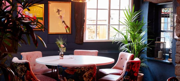 纳博洛阿尔姆斯酒店(Narborough Arms)图片