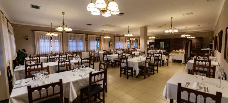 鲁维耶洛斯酒店(Hotel de Montaña Rubielos)图片