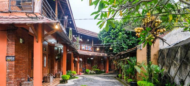 红多兹伊斯兰酒店-近马格朗阿克米尔(RedDoorz Syariah Near Akmil Magelang)图片