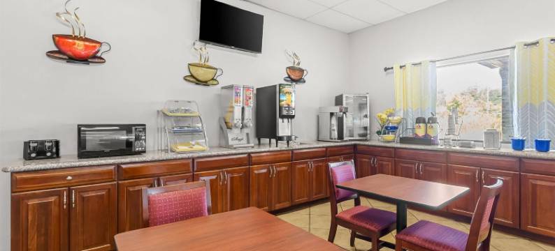 亨廷顿戴斯酒店(Days Inn by Wyndham Huntington)图片