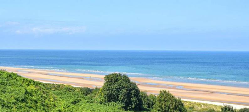 Golden Light Cottage Escape图片