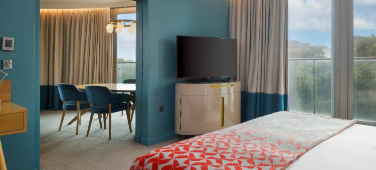 伯恩矛斯希尔顿酒店(Hilton Bournemouth)图片