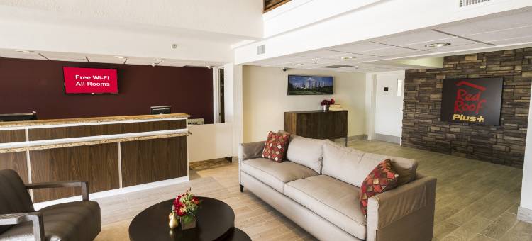 休斯顿能源走廊红顶Plus酒店(Red Roof PLUS+ Houston - Energy Corridor)图片