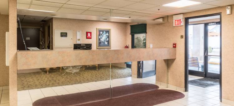 莫尔黑德红屋顶客栈(Red Roof Inn Morehead)图片