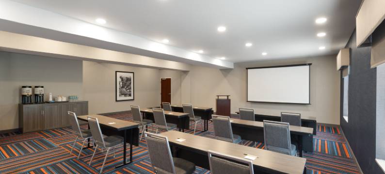哈里斯堡欢朋酒店及套房(Hampton Inn & Suites Harrisburg/North)图片