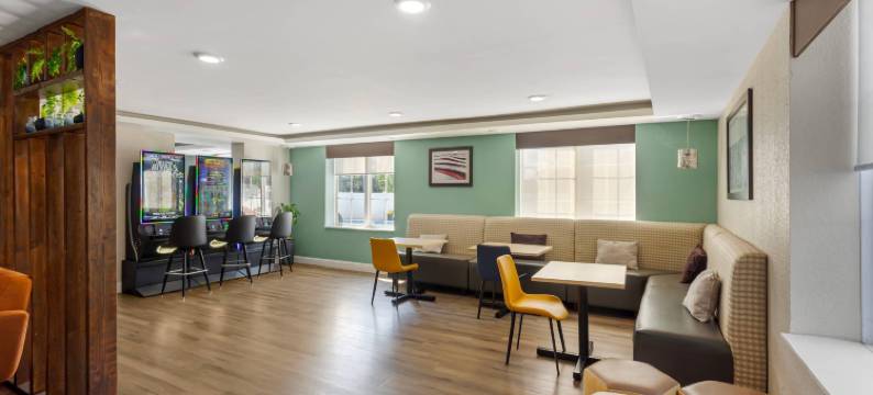 波茨敦东部门户舒适套房酒店(Comfort Inn & Suites Pottstown Eastern Gateway)图片