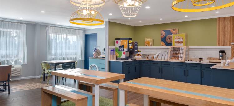 希尔顿斯普林菲尔德尤金Spark(Spark by Hilton Springfield Eugene)图片