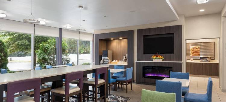 查塔努加瞭望山拉昆塔温德姆套房酒店(La Quinta Inn & Suites by Wyndham Chattanooga - Lookout Mtn)图片