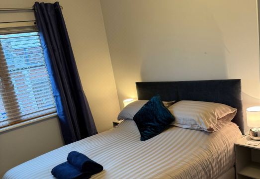 City Centre Apartment - Free Parking - Sleeps 4 Hotel Overview