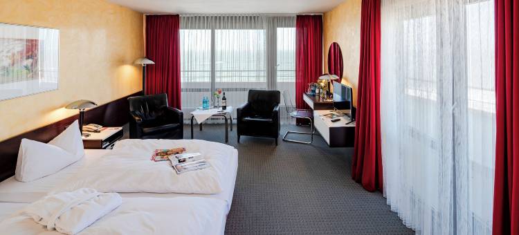 TOP乡村之路罗斯阿姆斯坦德酒店(TOP CountryLine Hotel Roth am Strande)图片