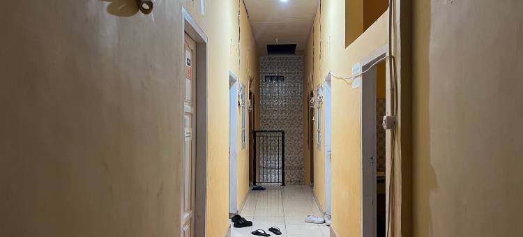 OYO 93412 伊尔玛伊斯兰旅馆靠近UPTD SMP Negeri 8 Parepare(OYO 93412 Kost Irma Syariah Near Uptd Smp Negeri 8 Parepare)图片