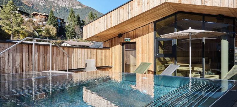 拉尔亨洛奇天空水疗和屋顶泳池(Larchenlodge SkySpa and Rooftop Pool Inklusive Stubai SuperCard)图片