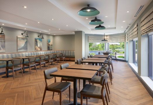 Fairfield Niagara Falls, CanadaHotel Overview