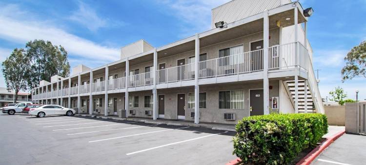 加利福尼亚赛普里斯 6 号开放式客房酒店(Studio 6 Cypress, CA)图片