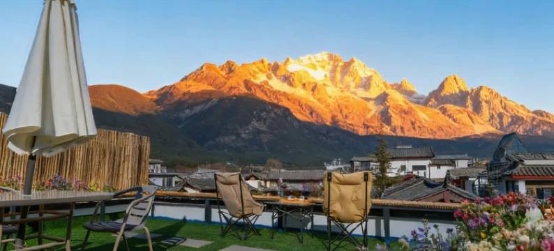 云在南端・雪域云端・茶文化|日照金山|360°观景别院(白沙古镇店)图片