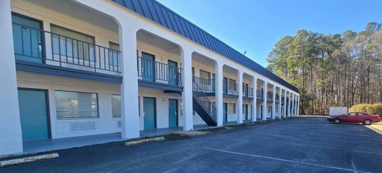 OYO纽波特纽斯US-60日出酒店(Sunrise Inn by OYO Newport News US-60)图片