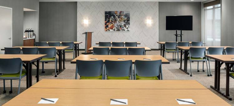 密尔沃基西区/沃瓦托萨SpringHill Suites酒店(SpringHill Suites Milwaukee West/Wauwatosa)图片