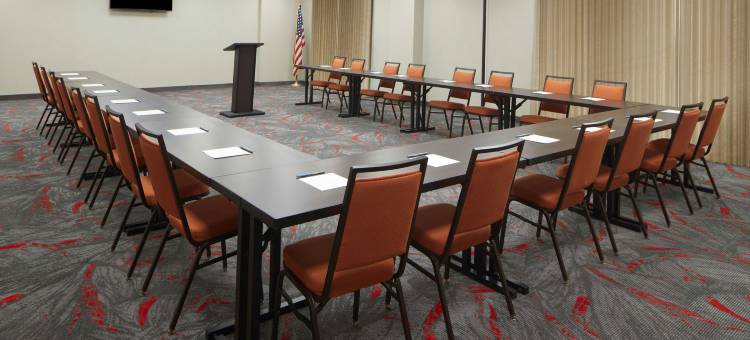 哥伦布俄亥俄州立大学万枫酒店及套房(Fairfield Inn & Suites Columbus OSU)图片