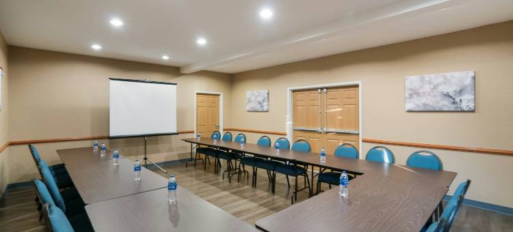 卡罗尔顿西乔治红顶套房酒店(Red Roof Inn & Suites Carrollton, GA-West Georgia)图片