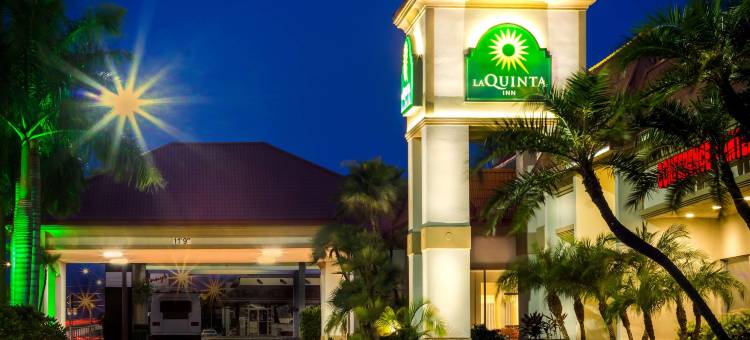 克利尔沃特中心拉昆塔温德姆酒店(La Quinta Inn by Wyndham Clearwater Central)图片