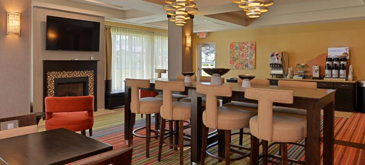艾恩顿智选假日套房酒店(Holiday Inn Express & Suites Ironton)图片