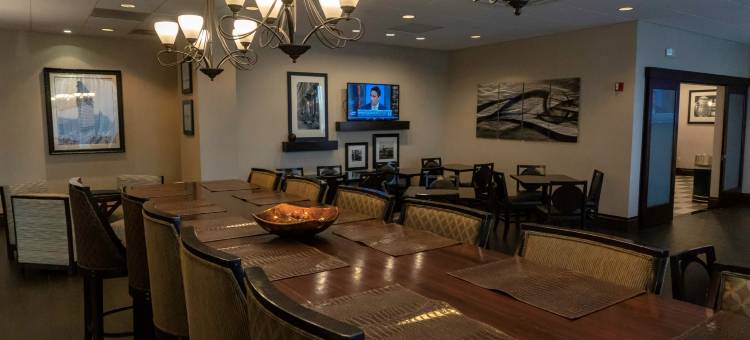 卡尔斯塔特欢朋酒店-梅多兰兹(Hampton Inn Carlstadt at The Meadowlands)图片