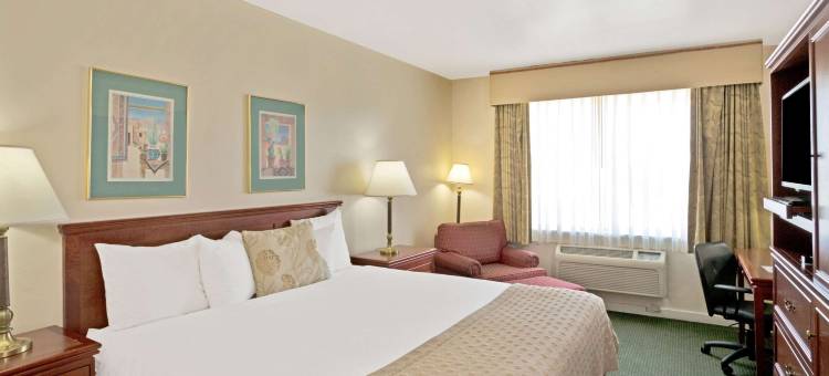 德雷珀华美达酒店(Ramada by Wyndham Draper)图片