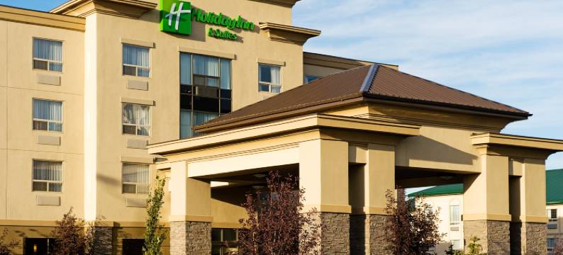 Holiday Inn & Suites 劳埃德明斯特(Holiday Inn & Suites LLOYDMINSTER by IHG)图片