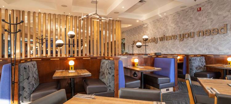 红鹿桑德曼酒店(Sandman Hotel Red Deer)图片