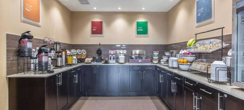 舒适酒店及套房-机场北(Comfort Inn & Suites Airport North)图片