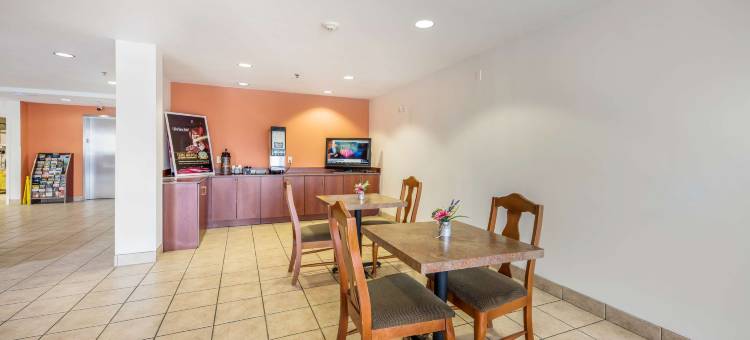不伦瑞克美洲贝斯特维佑套房酒店(Americas Best Value Inn & Suites Brunswick)图片