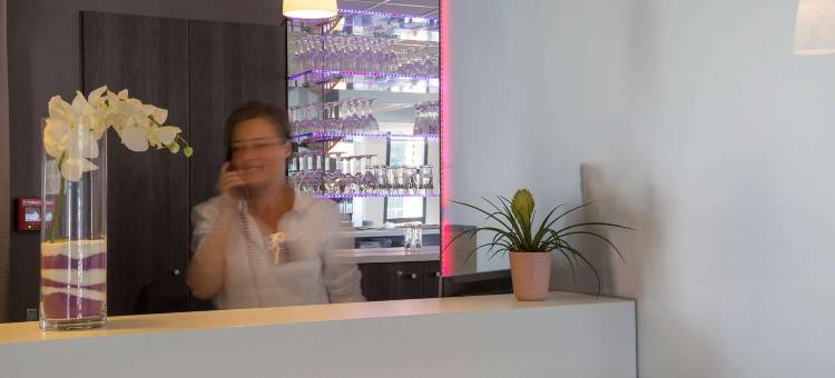 南特东部原生酒店(The Originals City, Hôtel Novella Confort Nantes Est)图片