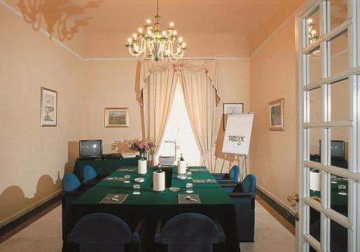 Hotel Plaza e de Russie - Relais & ChâteauxOver view