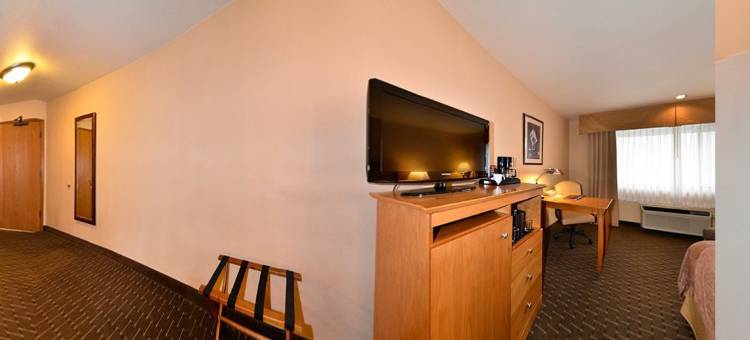 埃德蒙兹港贝斯特韦斯特优质酒店(Best Western Plus Edmonds Harbor Inn)图片