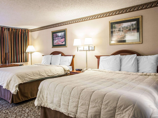 伊克诺旅馆牛顿