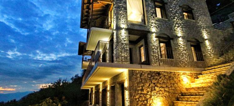 限成人的阿拉霍瓦杏仁屋套房(AlmondHouse Suites with Fireplace - Adults Only)图片