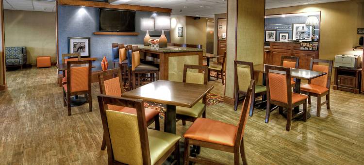 欢朋酒店-琼斯维尔/埃尔金(Hampton Inn Jonesville/Elkin)图片