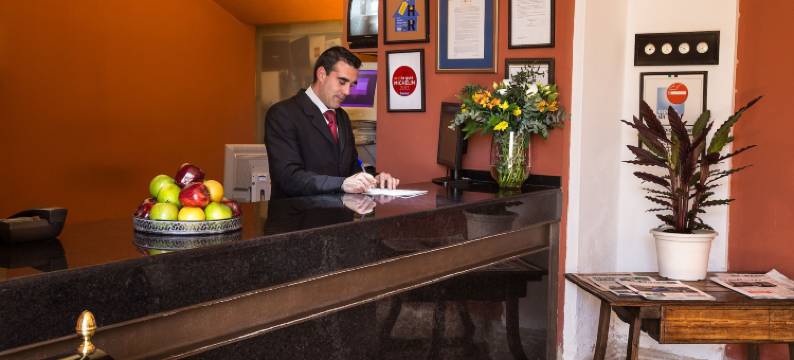 依赞特鲁希略酒店(Izan Trujillo)图片