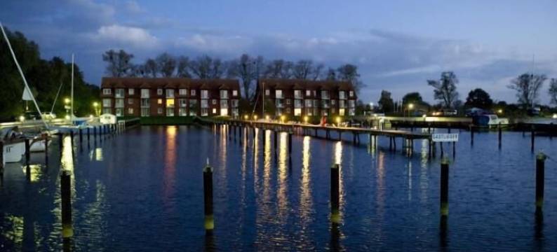 乌埃克尔明德湖城假日公园酒店(Lagunenstadt Ueckermünde AG)图片